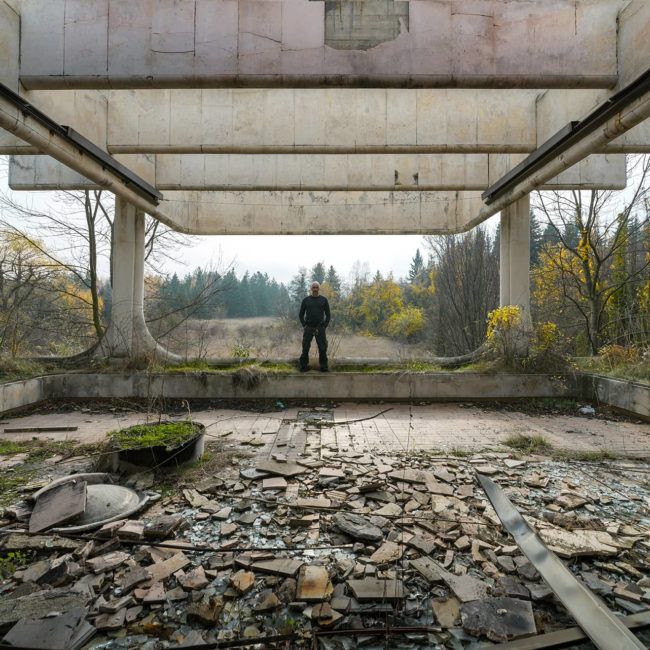 urban-urbex-exploration-bulgarie-autoportrait-todor-jivkov