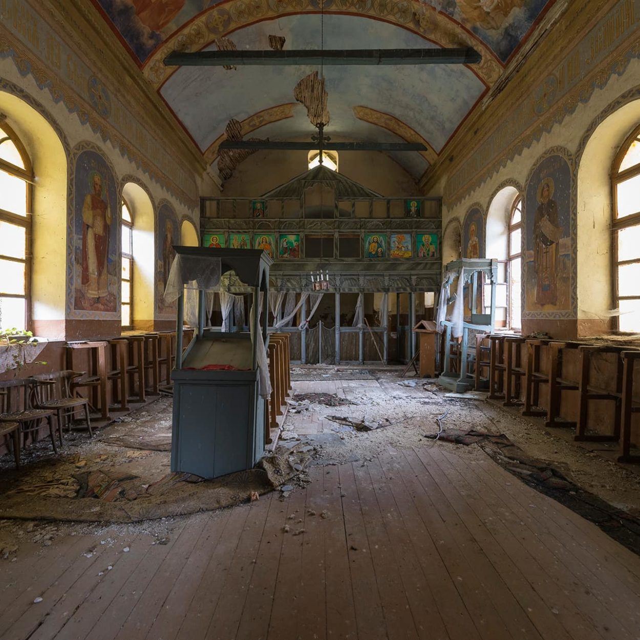 urban-urbex-exploration-bulgarie-bouzloudja-glise-church-orthodoxe