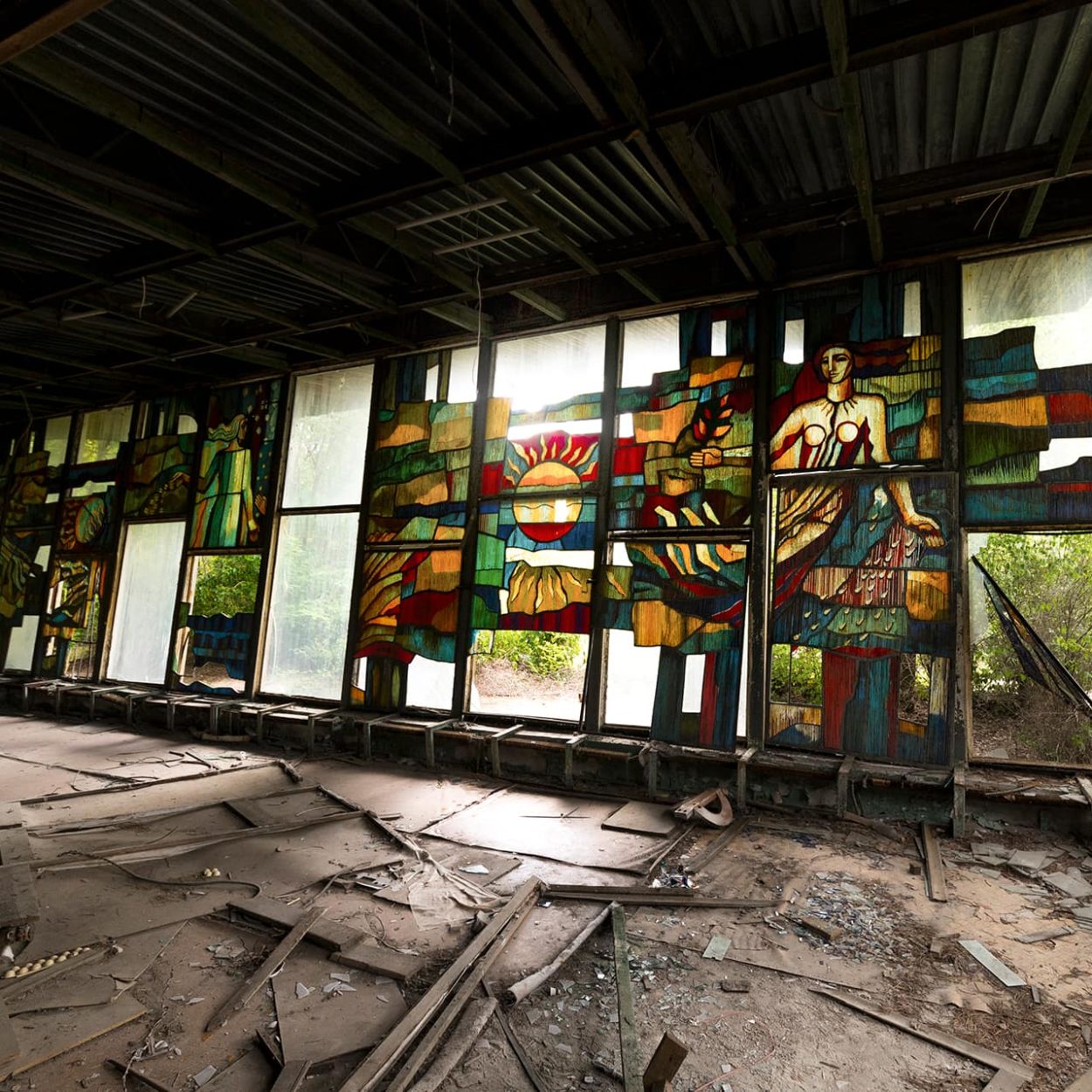 urbex-urban-exploration-ukraine-tchernobyl-pripiat-bar