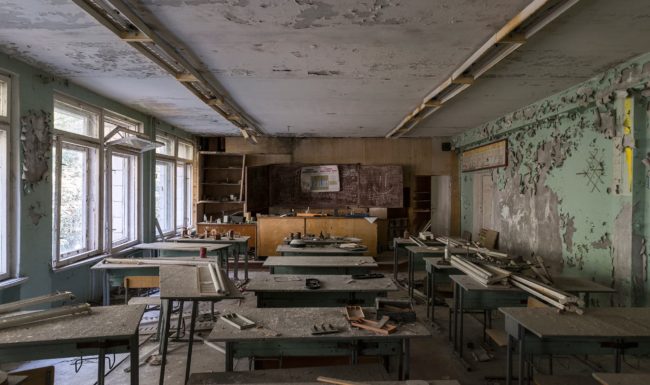 urbex-urban-exploration-ukraine-tchernobyl-pripiat-ecole-classe