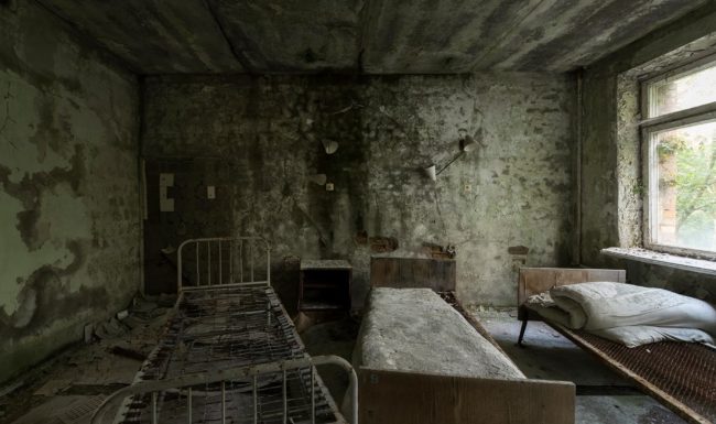 urbex-urban-exploration-ukraine-tchernobyl-pripiat-habitation-chambre