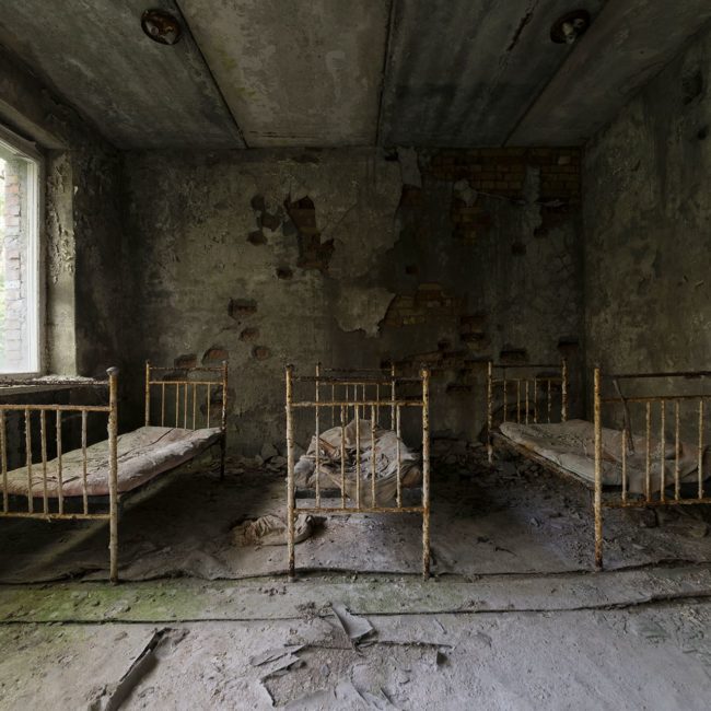 urbex-urban-exploration-ukraine-tchernobyl-pripiat-hopital-lits