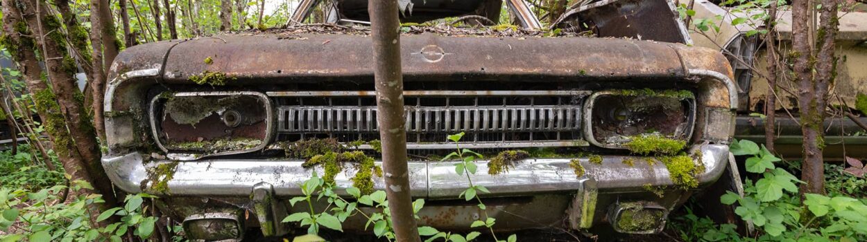 urbex-exploration-france-garage-poussette-opel