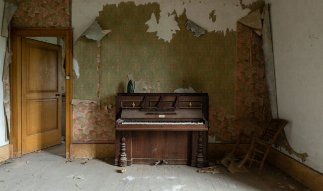 urbex-exploration-france-templiers-piano