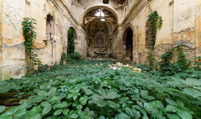 urbex-exploration-italie-eglise-chiesa-nature