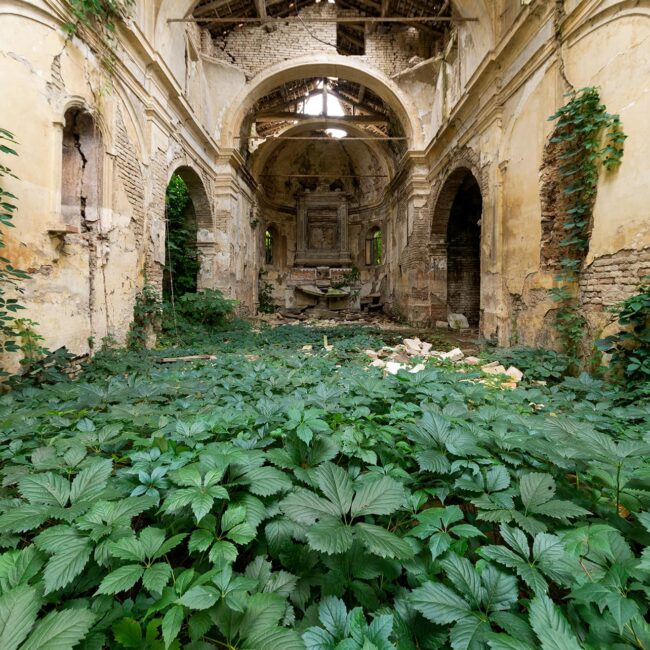 urbex-exploration-italie-eglise-chiesa-nature