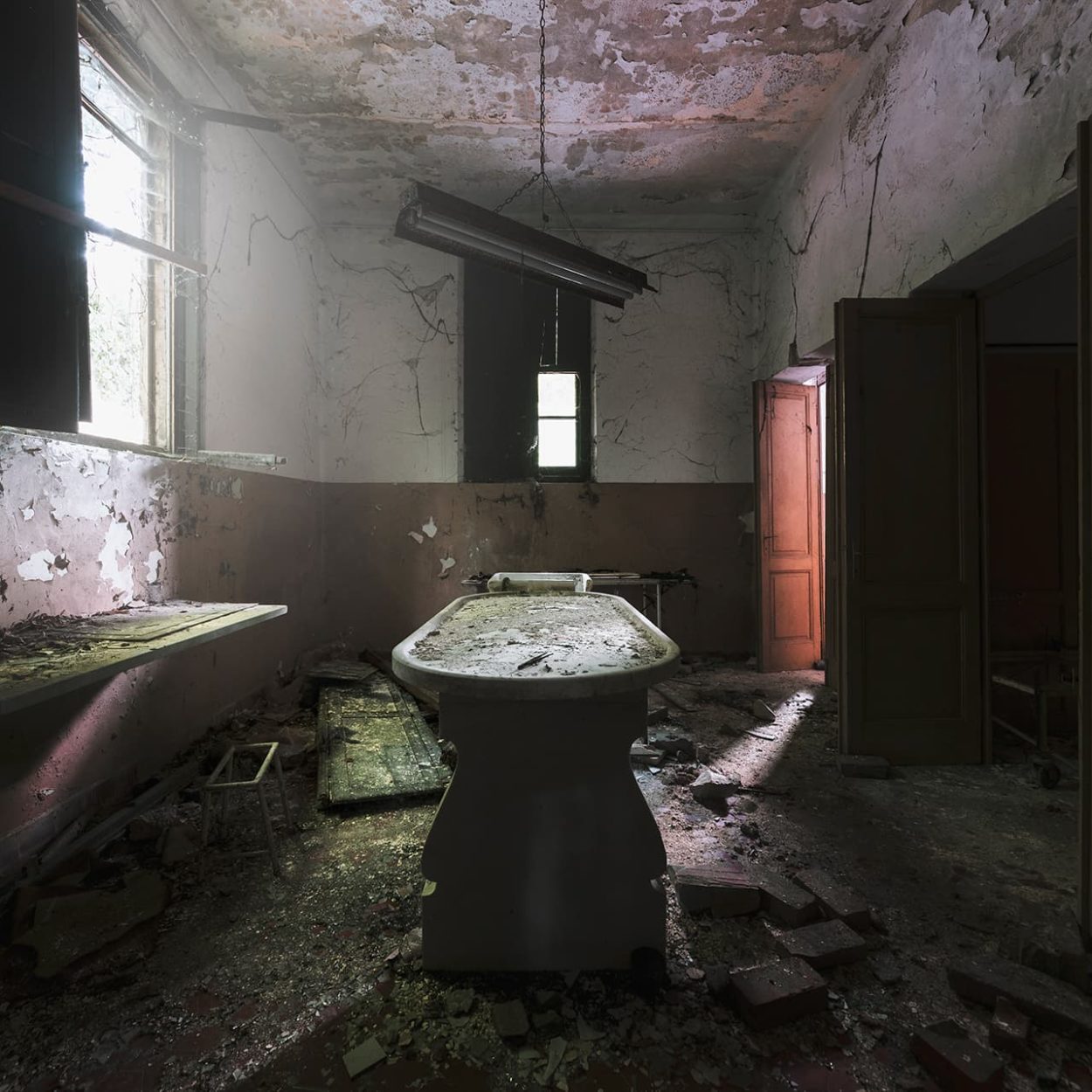 urbex-exploration-italie-manicomio-morgue