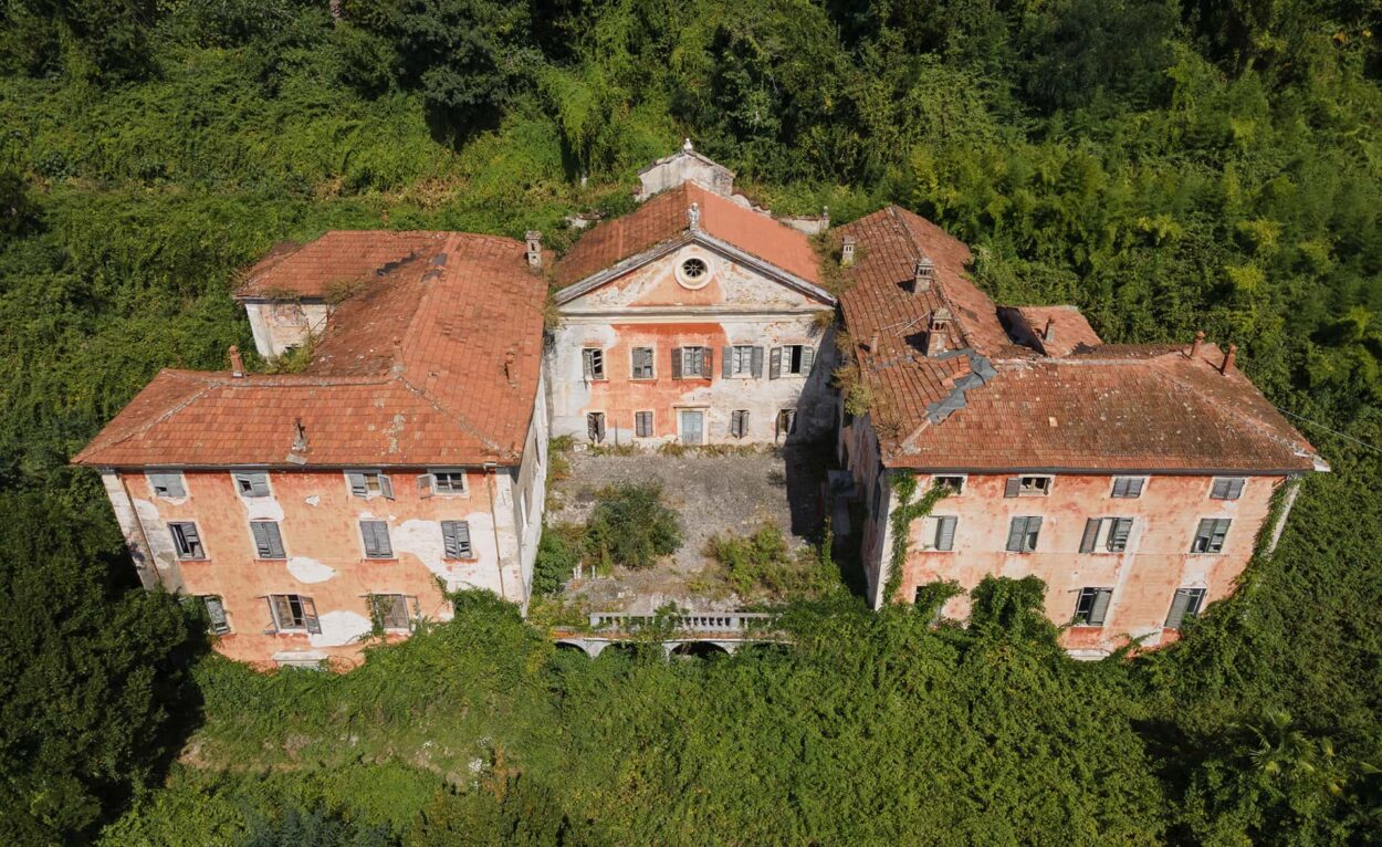 urbex-exploration-italie-drone-dji-villa-massoni