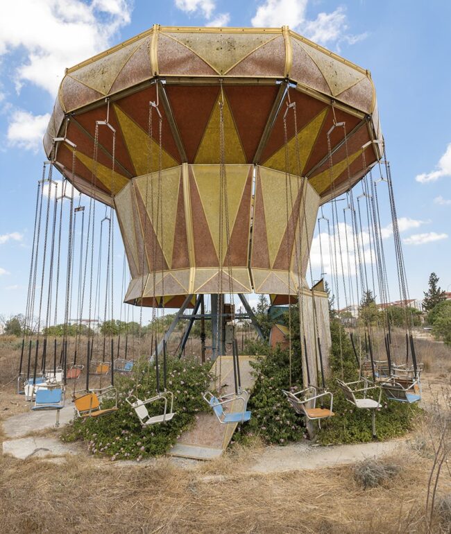 urbex-exploration-chypre-manege-abandonne-fete