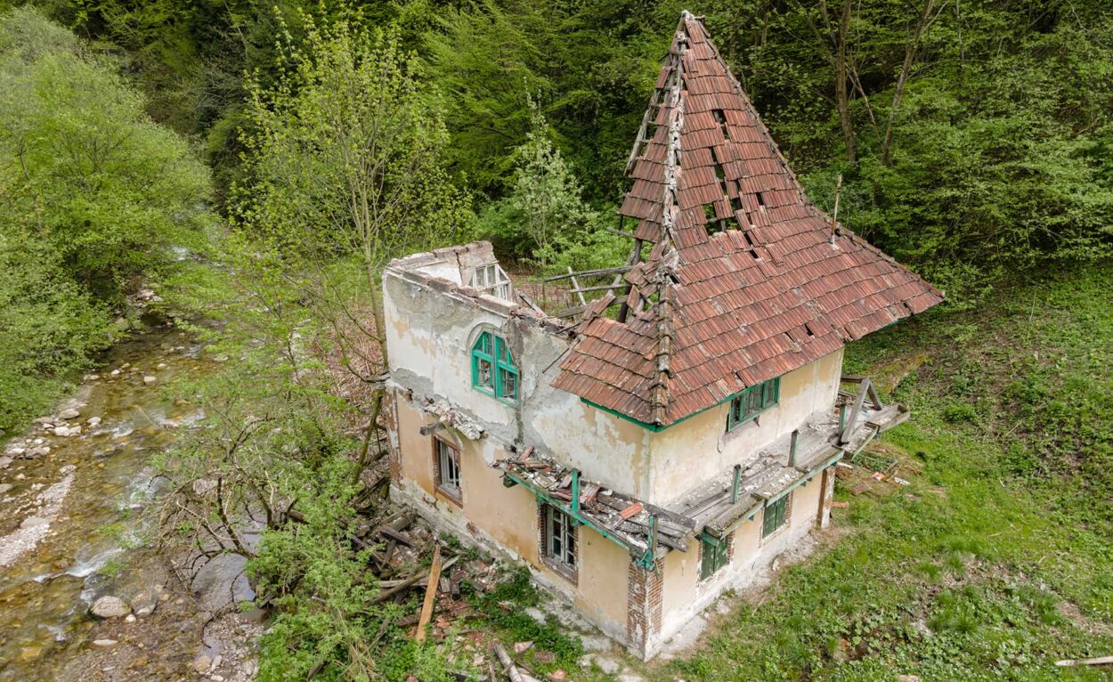 urbex-exploration-roumanie-romania-maison-inondation