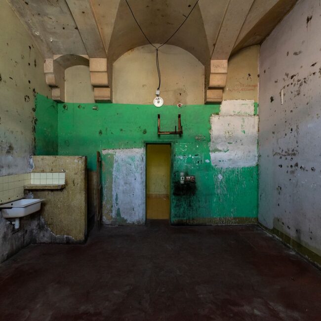 urbex-urban-exploration-avignon-prison-sainte-anne-carceral-cellule-133