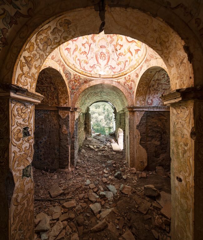 urbex-urban-exploration-portugal-croix-religionlumiere-divine