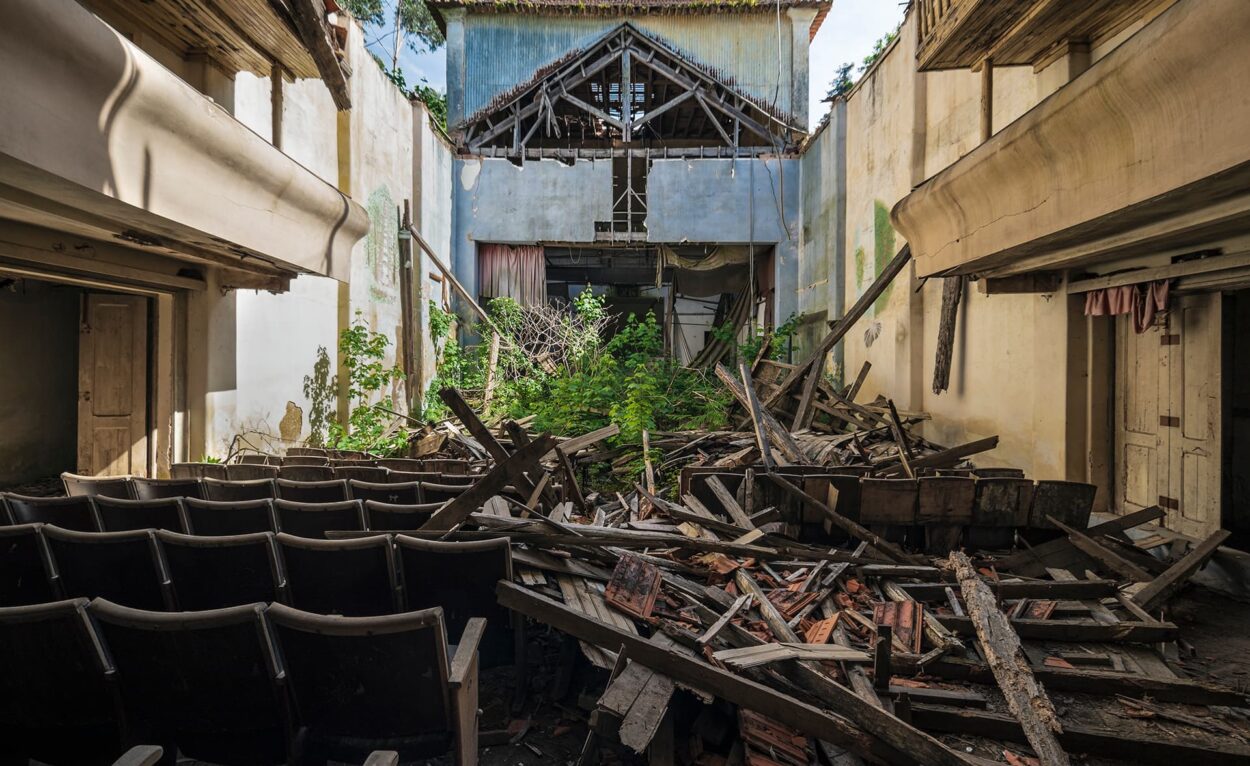 urbex-urban-exploration-portugal-teatro-theatre-verdure