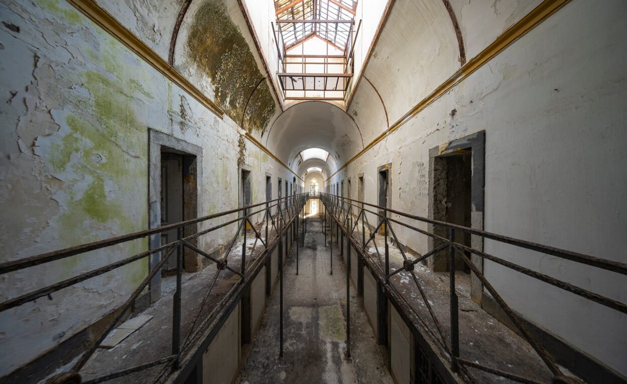 urbex-urban-exploration-portugal-prison-carceral