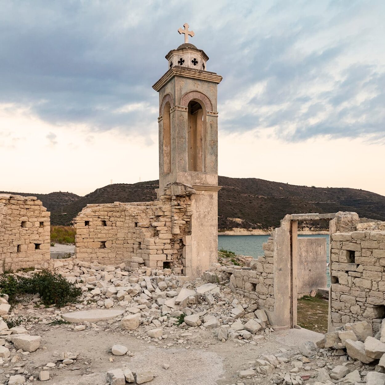 urbex-urban-exploration-chypre-eglise