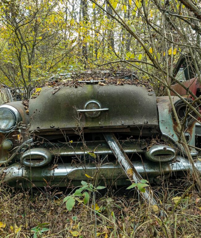 urbex-urban-exploration-usa-car-voiture-americaine-oldsmobile-88-holiday