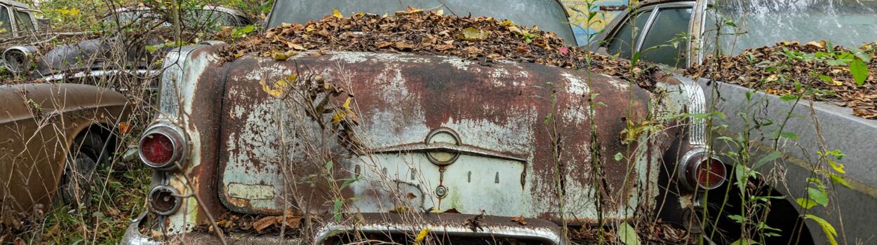 urbex-urban-exploration-usa-car-voiture-americaine-pontiac-chieftain