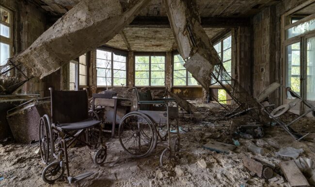 urbex-urban-exploration-usa-hospital-armchair