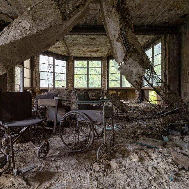 urbex-urban-exploration-usa-hospital-armchair