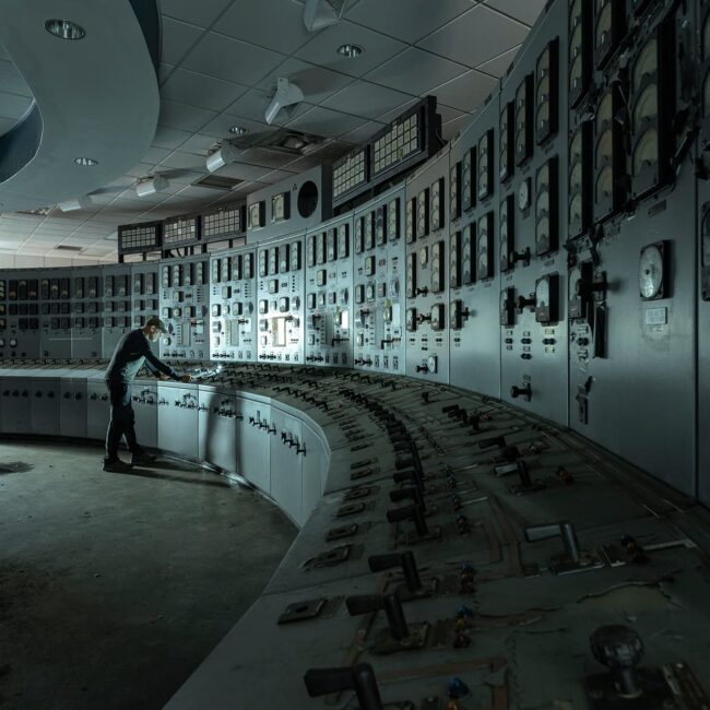 urbex-urban-exploration-usa-control-room-powerplant