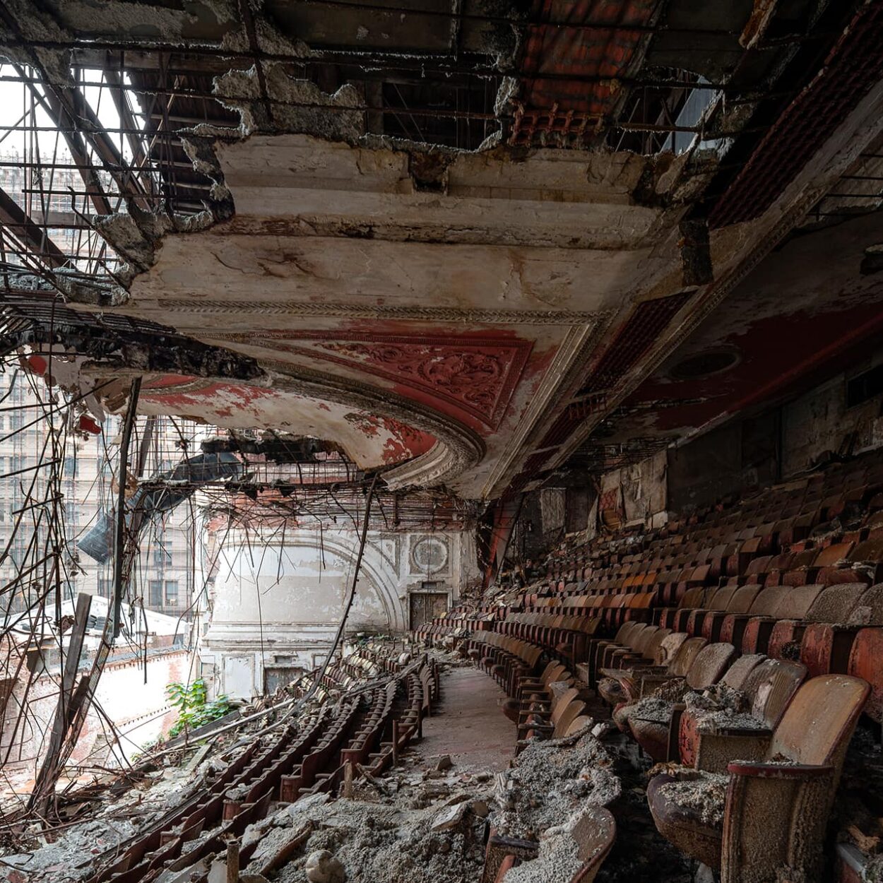 urbex-urban-exploration-usa-paramount-theater-theatre