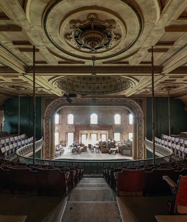 urbex-urban-exploration-usa-theatre-theater-secret