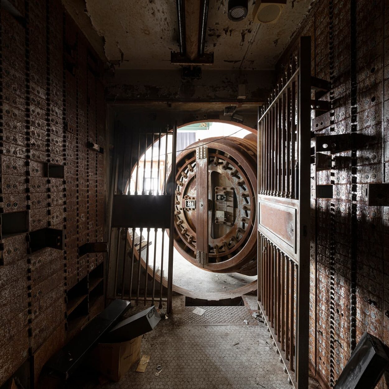 urbex-urban-exploration-usa-bank-banque-coffre-safe