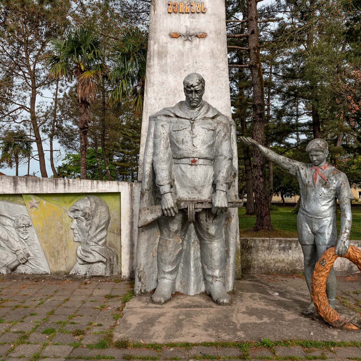 urbex-urban-exploration-georgie-war-guerre-1941-1945-monument