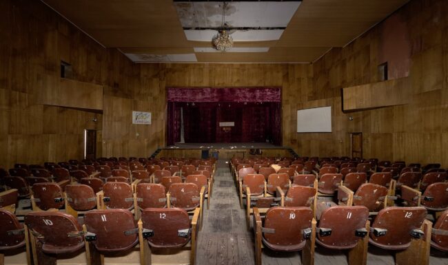 urbex-urban-exploration-georgie-theatre-theater-oublié