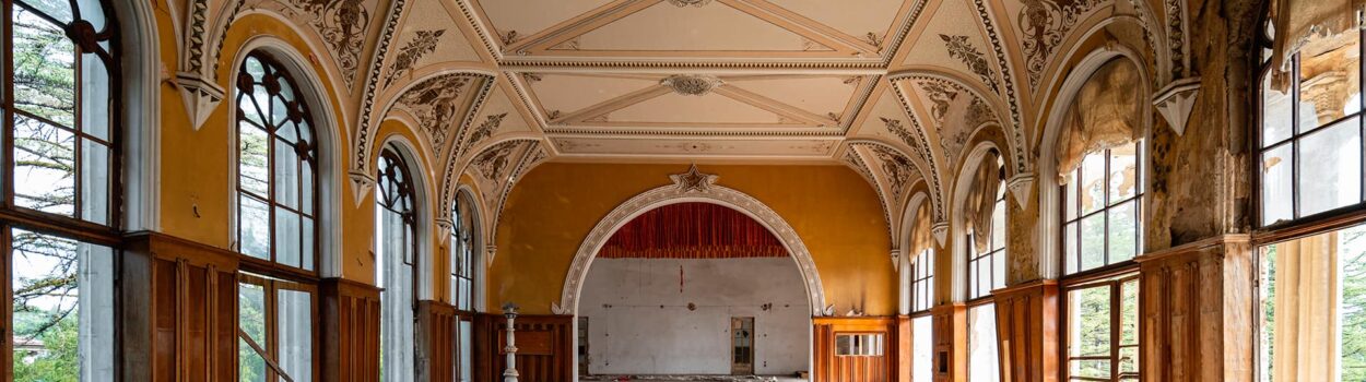 urbex-urban-exploration-georgie-sanatorium-meshakhte-theatre