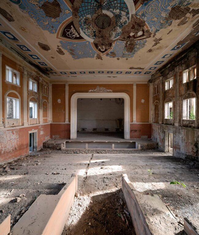 urbex-urban-exploration-georgie-theatre-theater-entracte